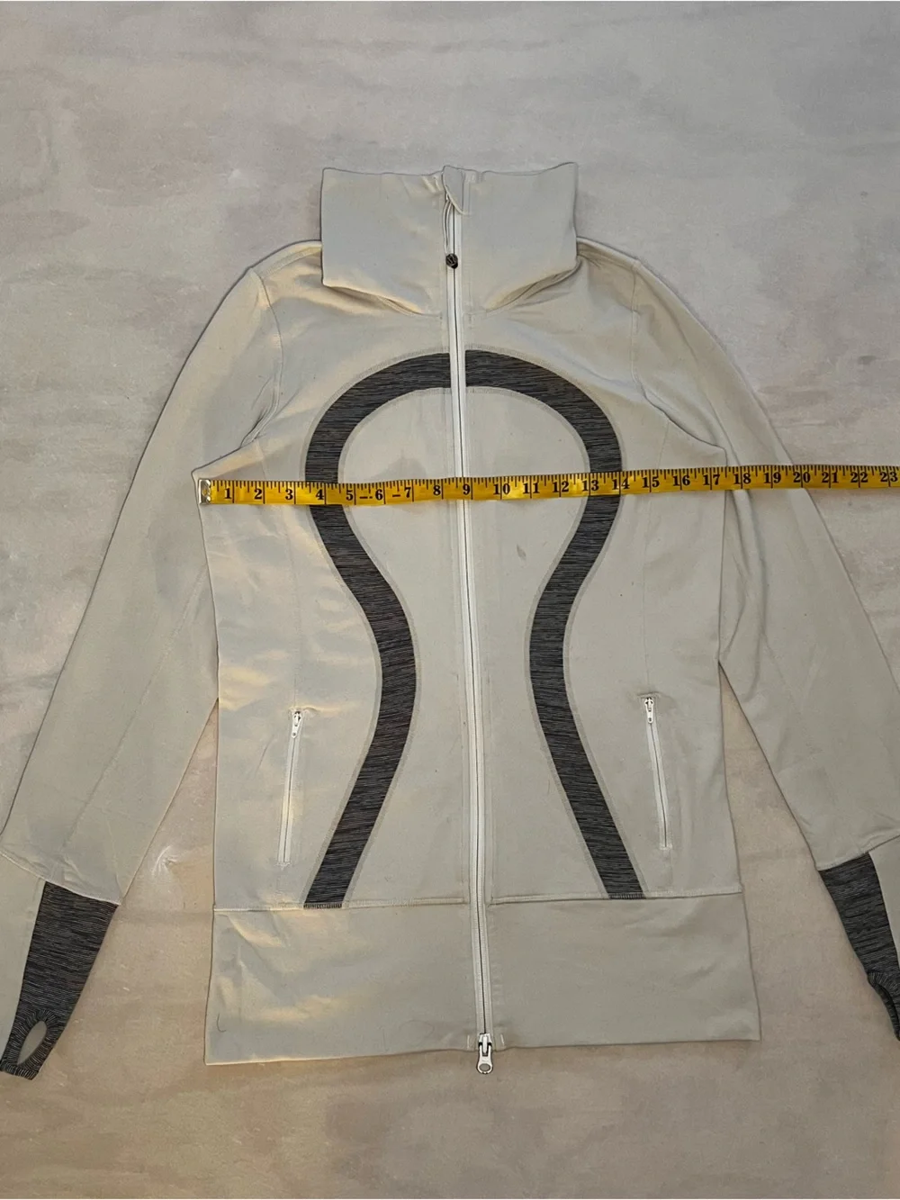 Lululemon Define Athletic Full Zip Jacket Stucco Beige Grey Women's Size 8